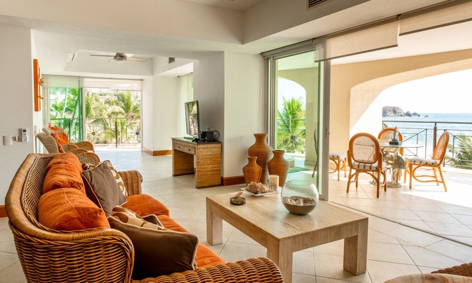 Ixtapa House | Family-Friendly Beachfront Residence with Ocean View & Pool