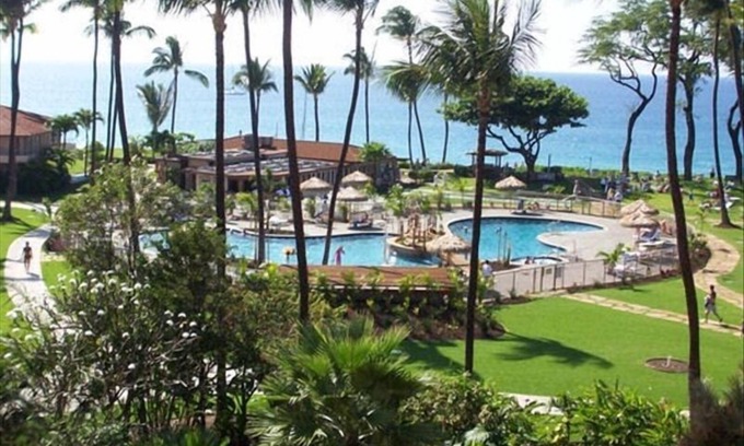 Kaanapali Condo | Beachfront Resort with Ocean View Studio and Pool Access