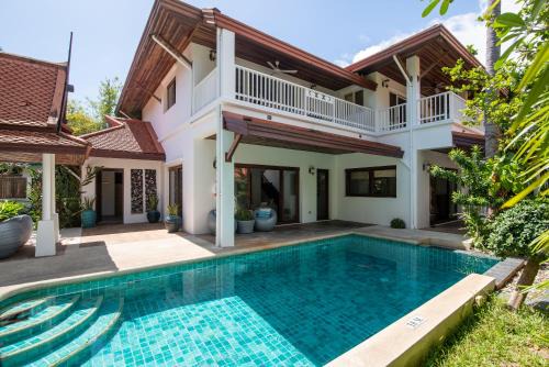 Hua Thanon Villa | Oceanfront Villa Baan Tawan: 4-Star Guest Favorite Retreat