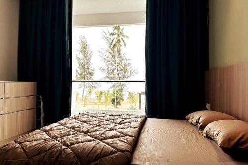 Sematan Apartment | Idyllic Beachfront Retreats at Roxy Beach Sematan Apt