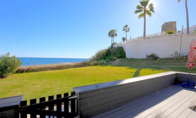 Bahia Dorada House | Beachfront Townhouse with Pool and Ocean Views Near Port