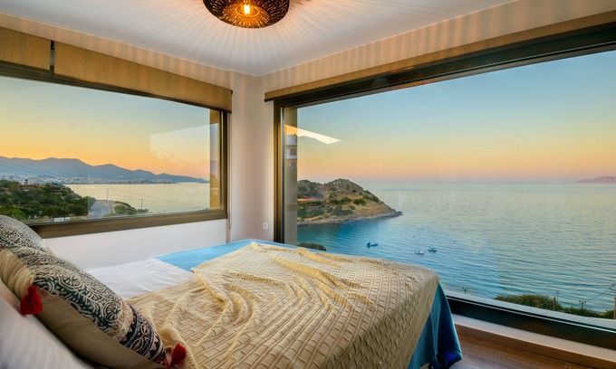 Ammoudara Villa | Beachfront Villa with Hot Tub & Breathtaking Seaviews