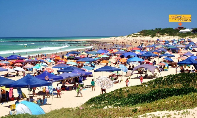 Jeffreys Bay Villa | Beachfront Villa African Queen: Ideal for Ocean Lovers