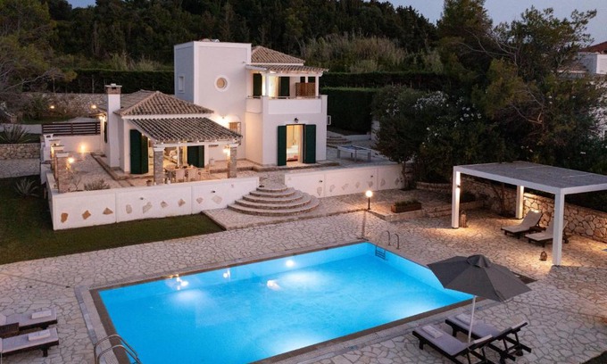 Sidari Villa | Beachfront Villa Dionysos: Private Beach & Ocean Views