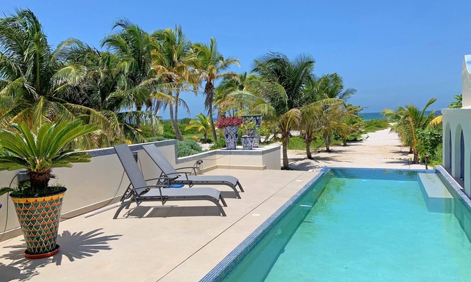 Telchac Puerto Villa | Beachfront Villa with Private Infinity Pool & Ocean Views