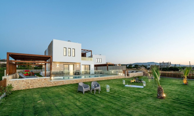 Rethymno Villa | Beachfront Villa with Private Pools & Kids Playground