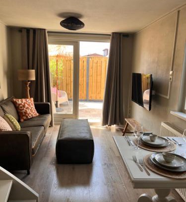 Noordwijk Apartment | Beachhouse Noteboom, omheinde tuin