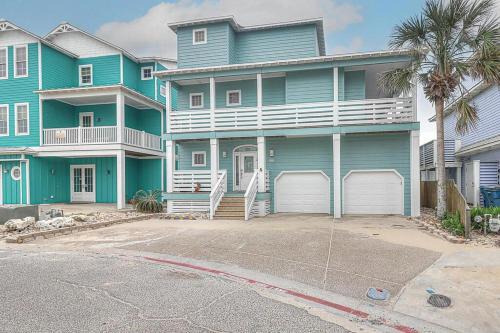 Sand Point House | Beachin' Good Time: 4-Star Oceanfront Family Getaway