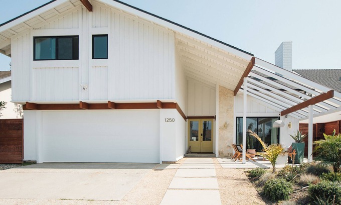 Pierpont Bay House | Beachfront Family Retreat with Ocean View & Spa Amenities
