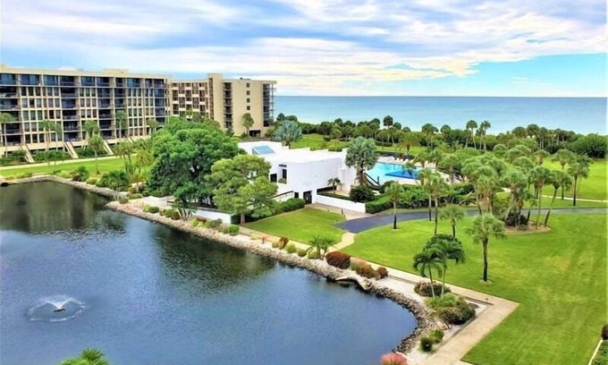 Longboat Key Condo | Beachplace Building 4 Unit 503: Guest Rated Perfect Stay