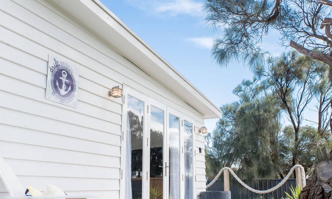 Rivoli Bay Cottage | Beachport drift AWAY - drift WOOD Cottage