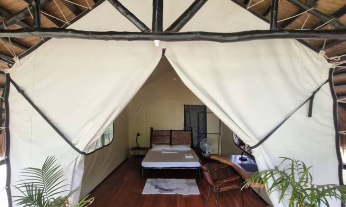 Mimaropa Cabin | Beachside 1: Pet Friendly with Complimentary Breakfast