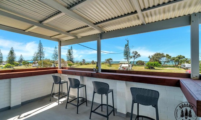 Brooms Head Apartment | Relaxing Oceanfront Stay at Beachside at Brooms