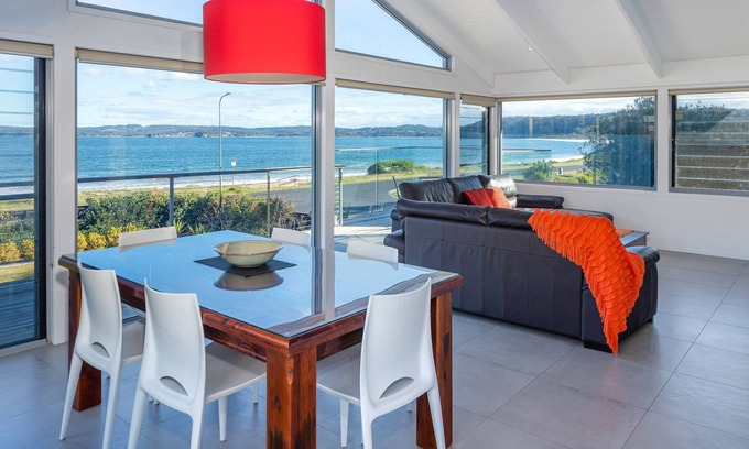 Long Beach House | Beachside Beautiful and Peaceful