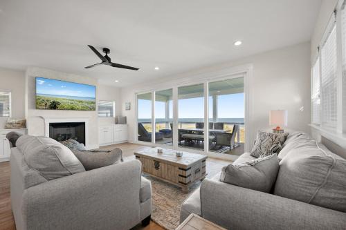 Palm Coast House | Oceanfront Beachside Escape at Surfview Paradise