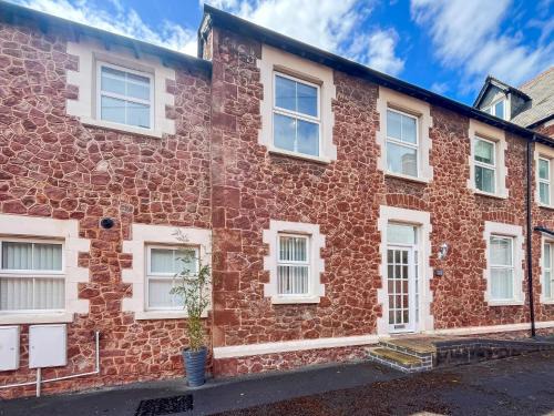 Minehead House | Cozy Beachside Cottage in Minehead – Pet & Child Friendly