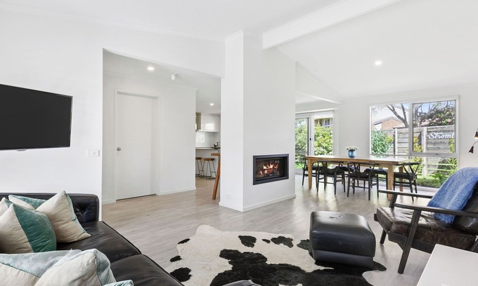 Mount Martha House | Beachside Retreat - Family Friendly & Steps from the Shore