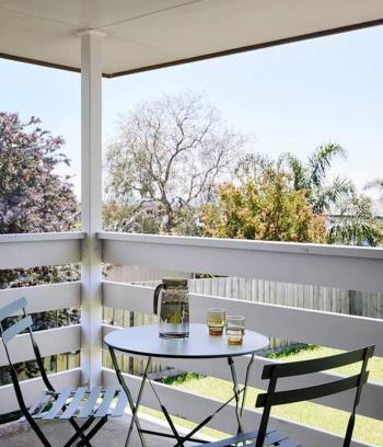 Portarlington House | Pet-Friendly Beachside Retro Retreat in Portarlington