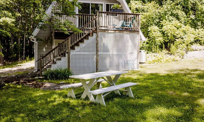 Ogunquit - Wells Apartment | BeachVibe Apartment with Oceanfront Pool & Spa Amenities
