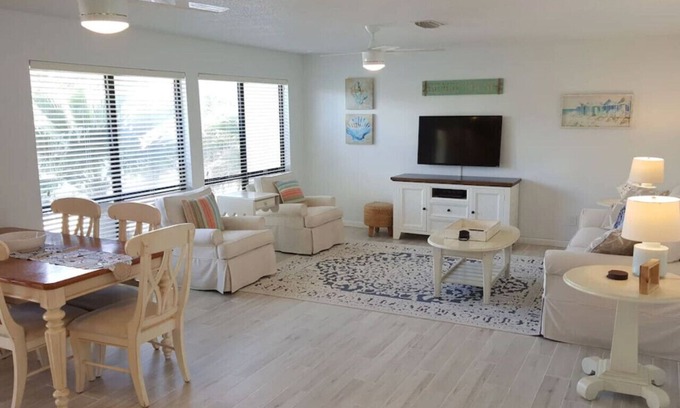 Navarre Beach Apartment | Beachview Beachin': Your Ultimate Poolside Vacation Spot!