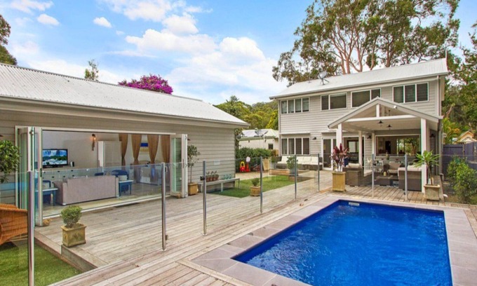 Pearl Beach House | Beachworth: Pet Friendly with Pool & Oceanfront Views