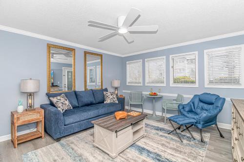 Myrtle Beach House | Cozy Beachfront Retreat with Hot Tub at Myrtle Beach Resort