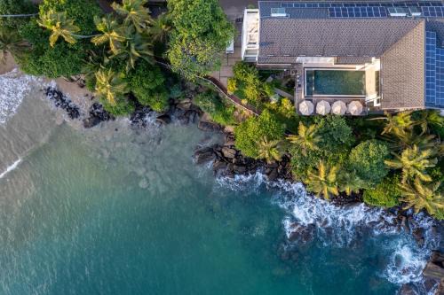 Dondra Hotel | Elegant Villa Dondra at Beacon By The Bay with Ocean Views