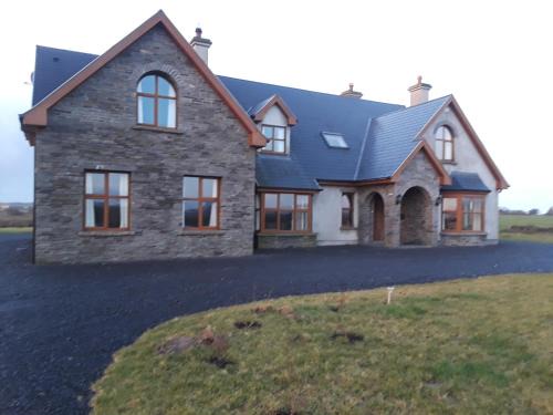 County Clare Bed & Breakfast | Bealaha House: Guest Rated 10/10 with Oceanfront Pool