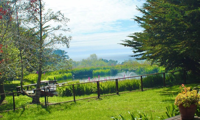 Pescadero House | Pet Friendly Bean Hollow West Cottage with Ocean View
