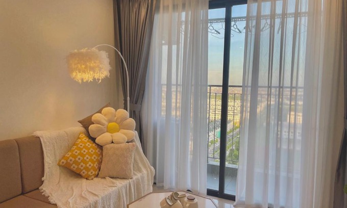 Gia Lam Apartment | Beany's Home: Guest Rated 10/10 with Pool & Hot Tub