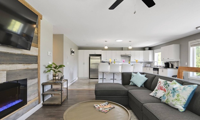 West Kelowna Estates House | Cozy Bear Creek Escape: Family-Friendly with Kitchen Access