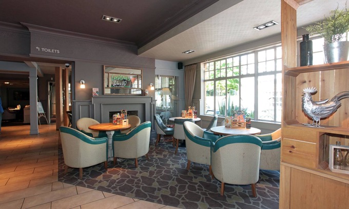 Street Hotel | Discover Bear Inn, Somerset: Family-Friendly 4-Star Stay