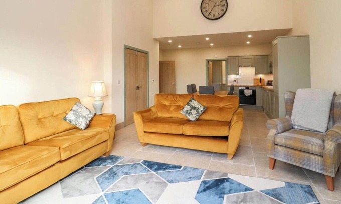 Little Rissington Cottage | Bears Court Unit 4 - UK48010