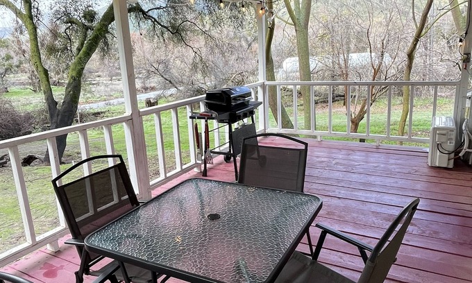 Three Rivers House | Relax at Bears Eye View, 8 Miles from Sequoia Park