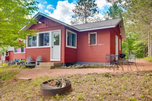 Harshaw House | Bearskin Lake Cabin Fish, Boat and Relax!