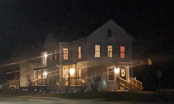 East Haven  Rutland County House | Beast of 2 East - 2 bd rm with ideal office space!