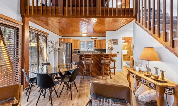 Incline Village Ski Chalet | Charming Chalet Near Lake, Skiing & Family-Friendly Fun