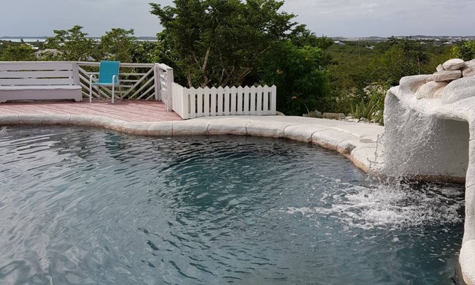 Discovery Bay House | Serene Private House with Pool Overlooking Aceon Island