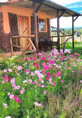 Maasai Mara Hotel | Unwind at Beats Of Beads Trust: Top-Rated with Dining