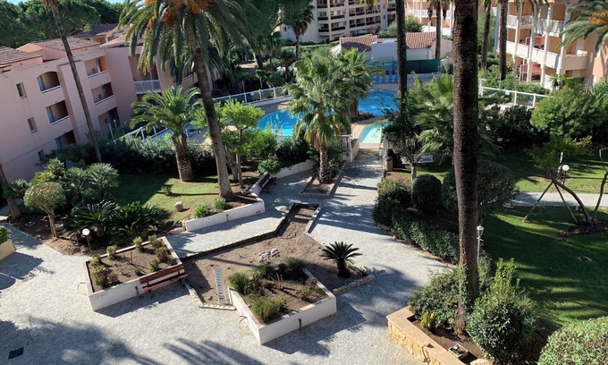Golfe Juan Apartment | Lovely Beau T.2 with Pool, Garden View & Free Parking