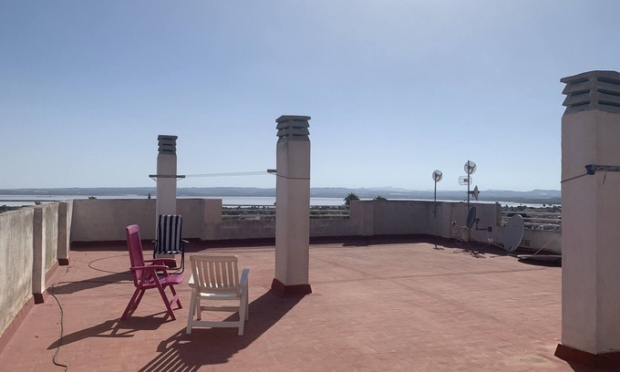 La Siesta Apartment | Relaxing Beau T4 Torrevieja with Park Views & Spa Access