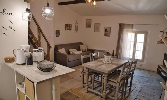 Beaucaire Apartment | Beaucaire Cocoon: Cozy Retreat Near Medieval City & Nature