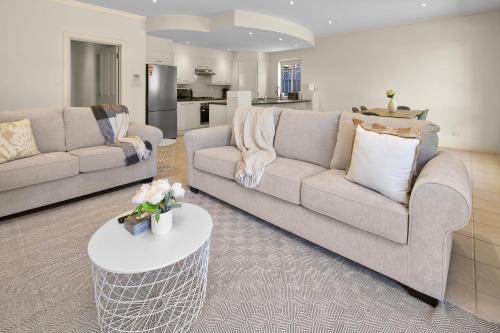 Beaumont House | Beaumont Bliss: Family Retreat with Pet-Friendly Amenities