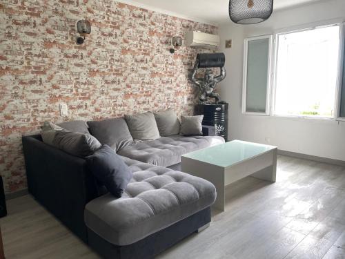 Bouxieres-aux-Dames Villa | Beauregard: Family-Friendly 4-Star Hotel with Hot Tub