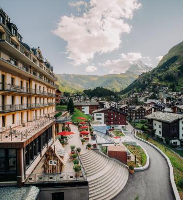 Zermatt Hotel | Experience BEAUSiTE Zermatt: 4-Star Oasis with Spa & Pool