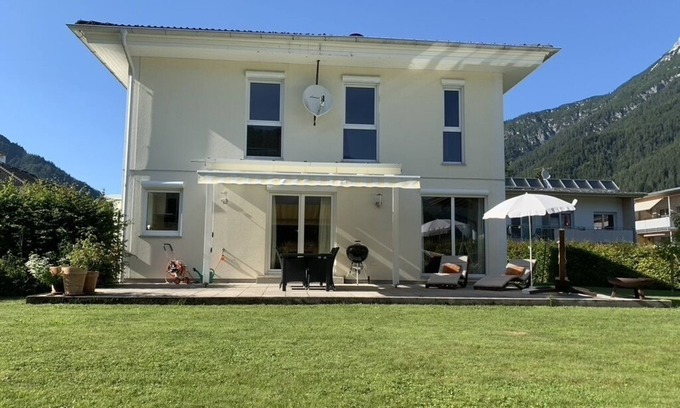 St. Ulrich Am Pillersee House | Impressive House with Ocean View & Large Garden Retreat
