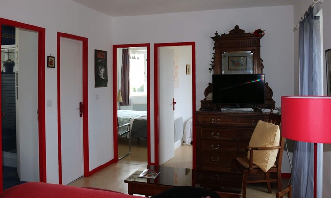 Villefranche-de-Rouergue Apartment | Beautiful independent apartment, with exceptional views of the bastide