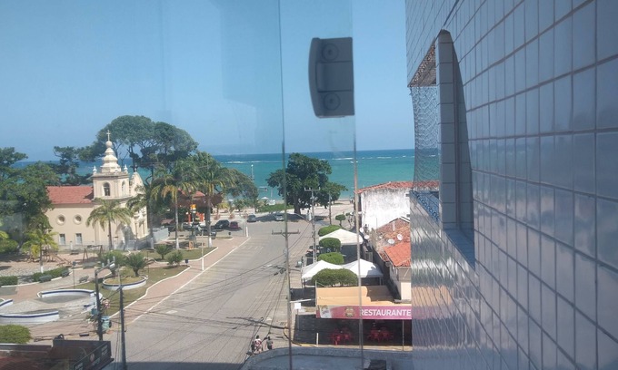 Sao Jose da Coroa Grande Apartment | Seafront Apartment with Pool & Family-Friendly Amenities
