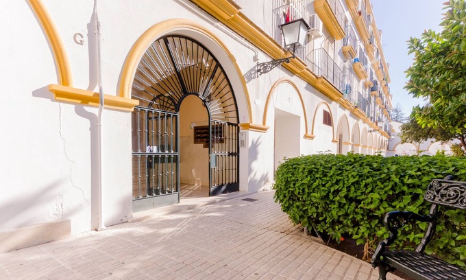 El Puerto de Santa Maria Apartment | Central Apartment with Ocean View, Private WiFi & Elevator
