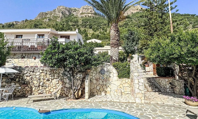 Castellammare del Golfo Apartment | Spacious Apartment for 7 with Pool, Ocean View & Balcony